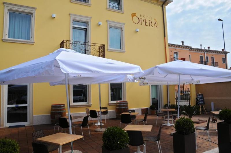 Hotel Opera Dossobuono Zewnętrze zdjęcie
