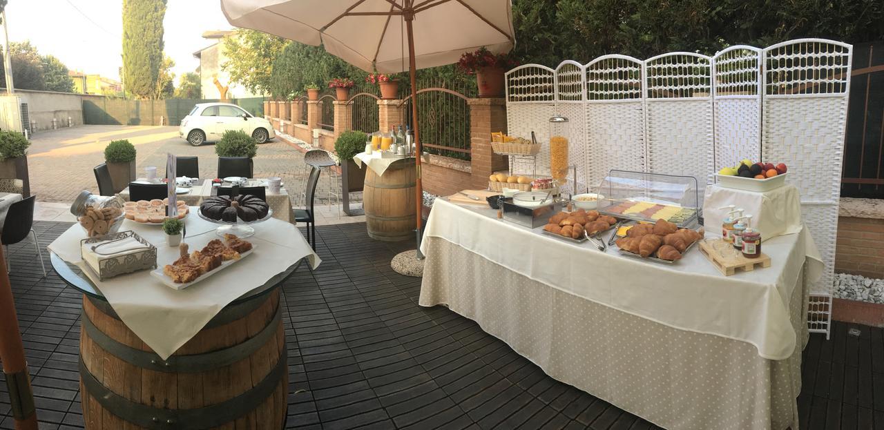 Hotel Opera Dossobuono Zewnętrze zdjęcie