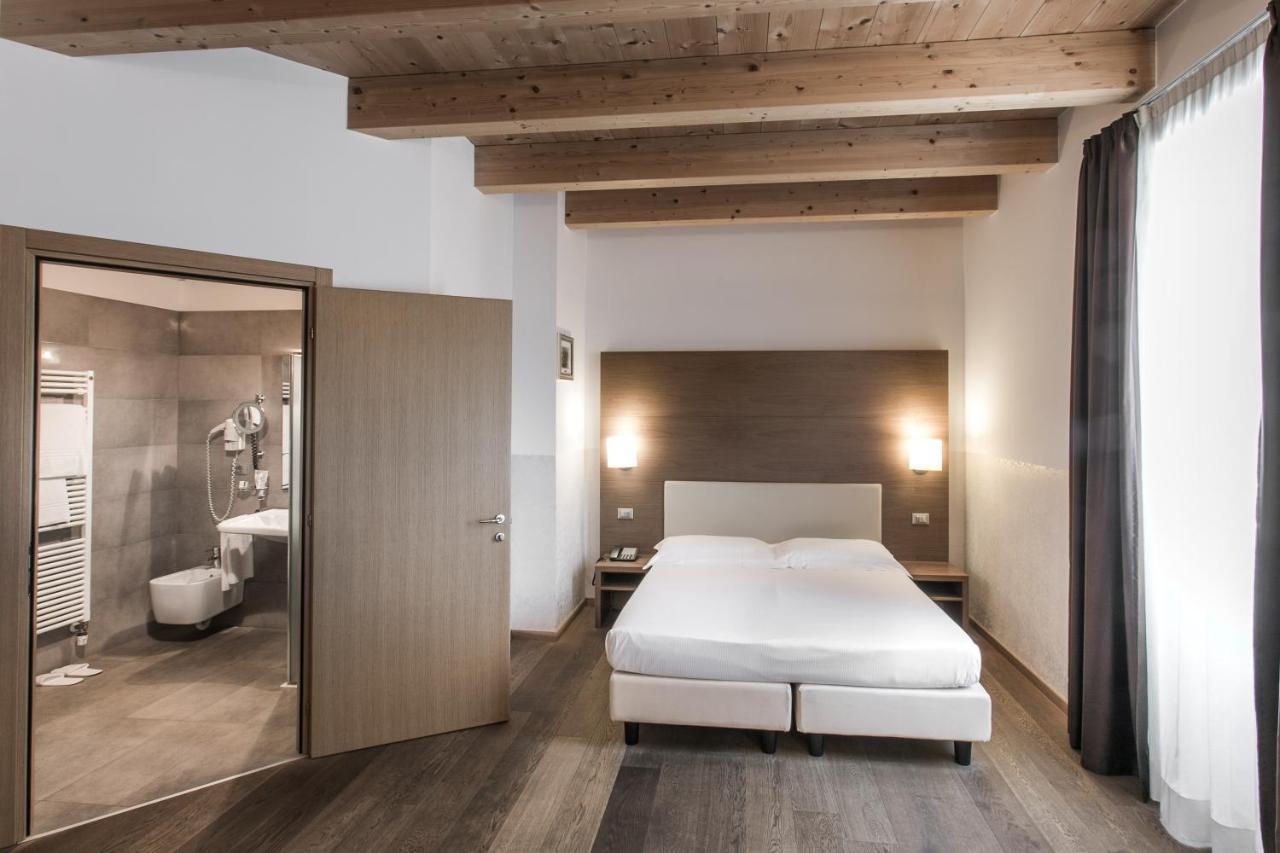 Hotel Opera Dossobuono Zewnętrze zdjęcie